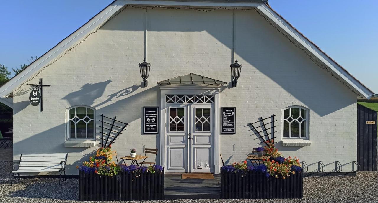 Dragondrum Bed & Kitchen Ullerslev Exterior photo